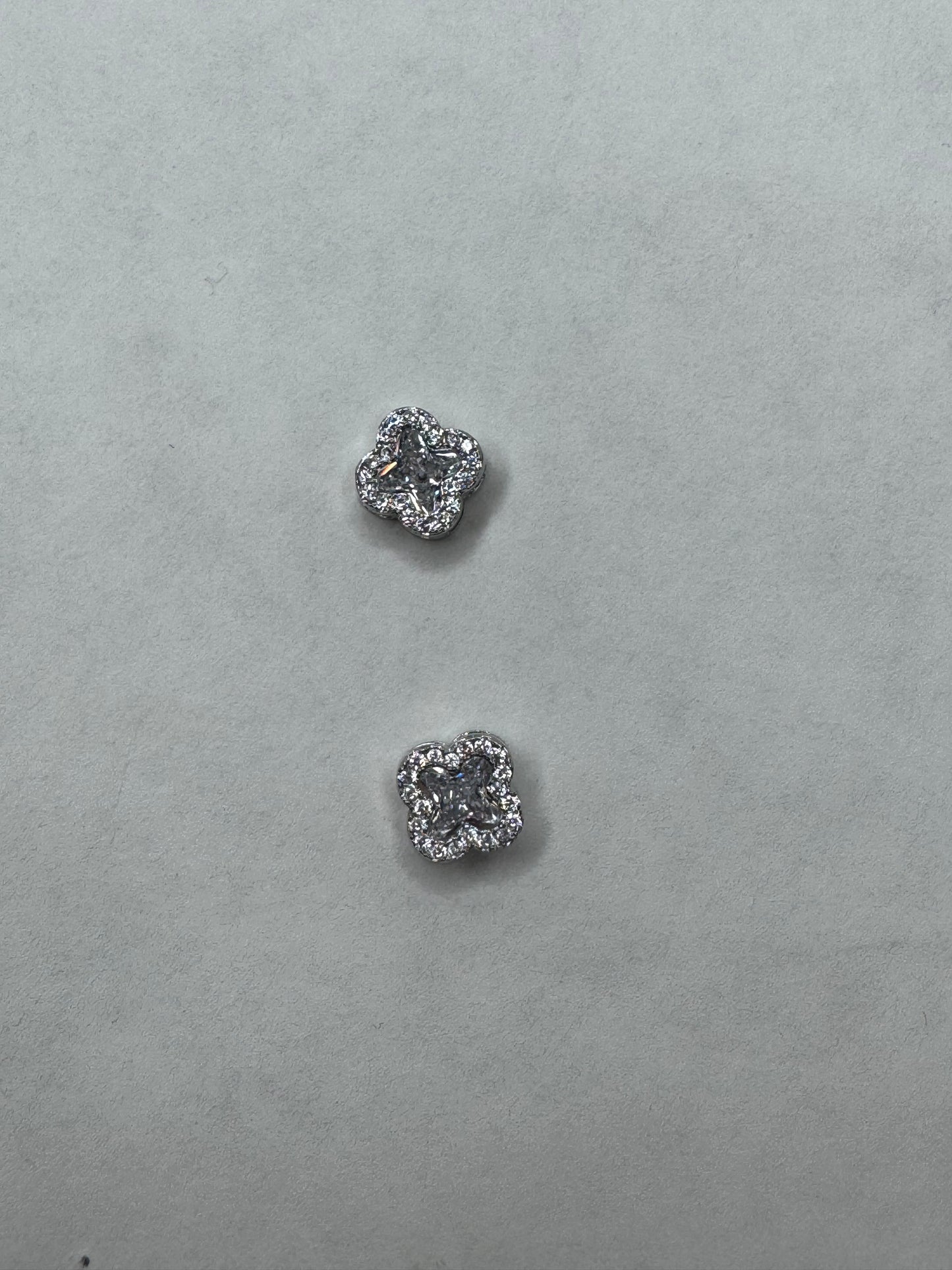 Diamond leaf studs - Gold & Silver