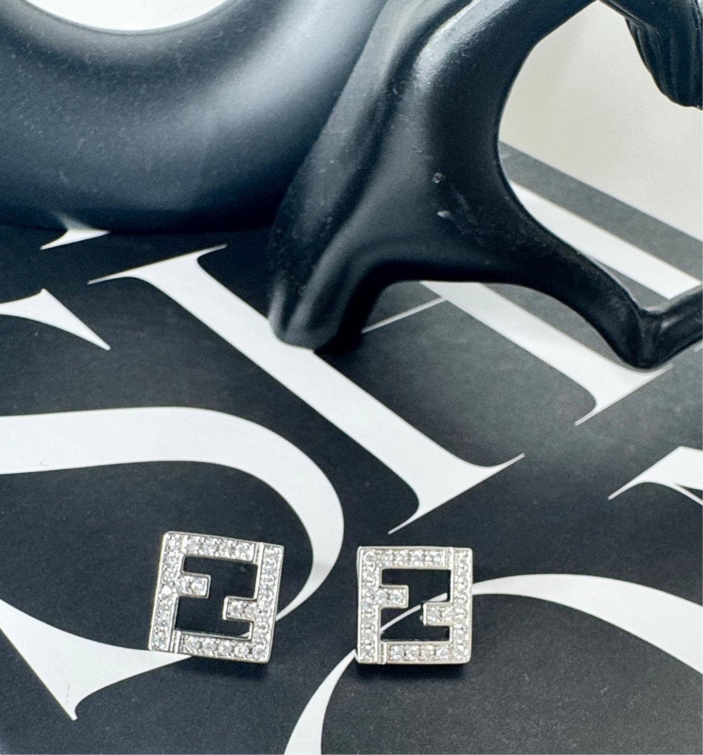 Fefe Square Studs -Silver