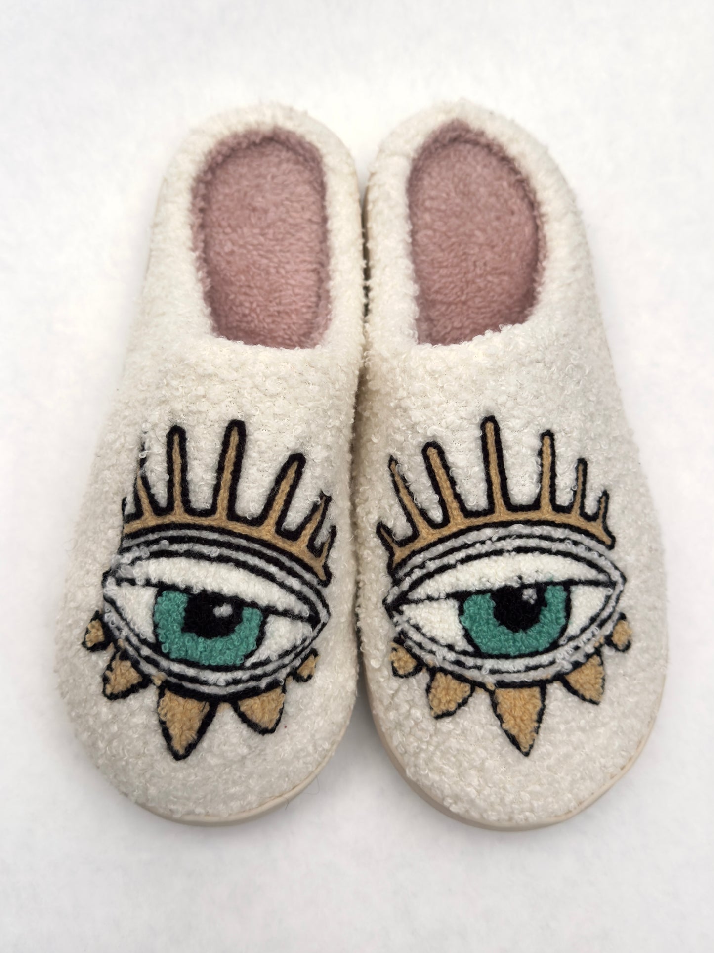 Crown eye slippers