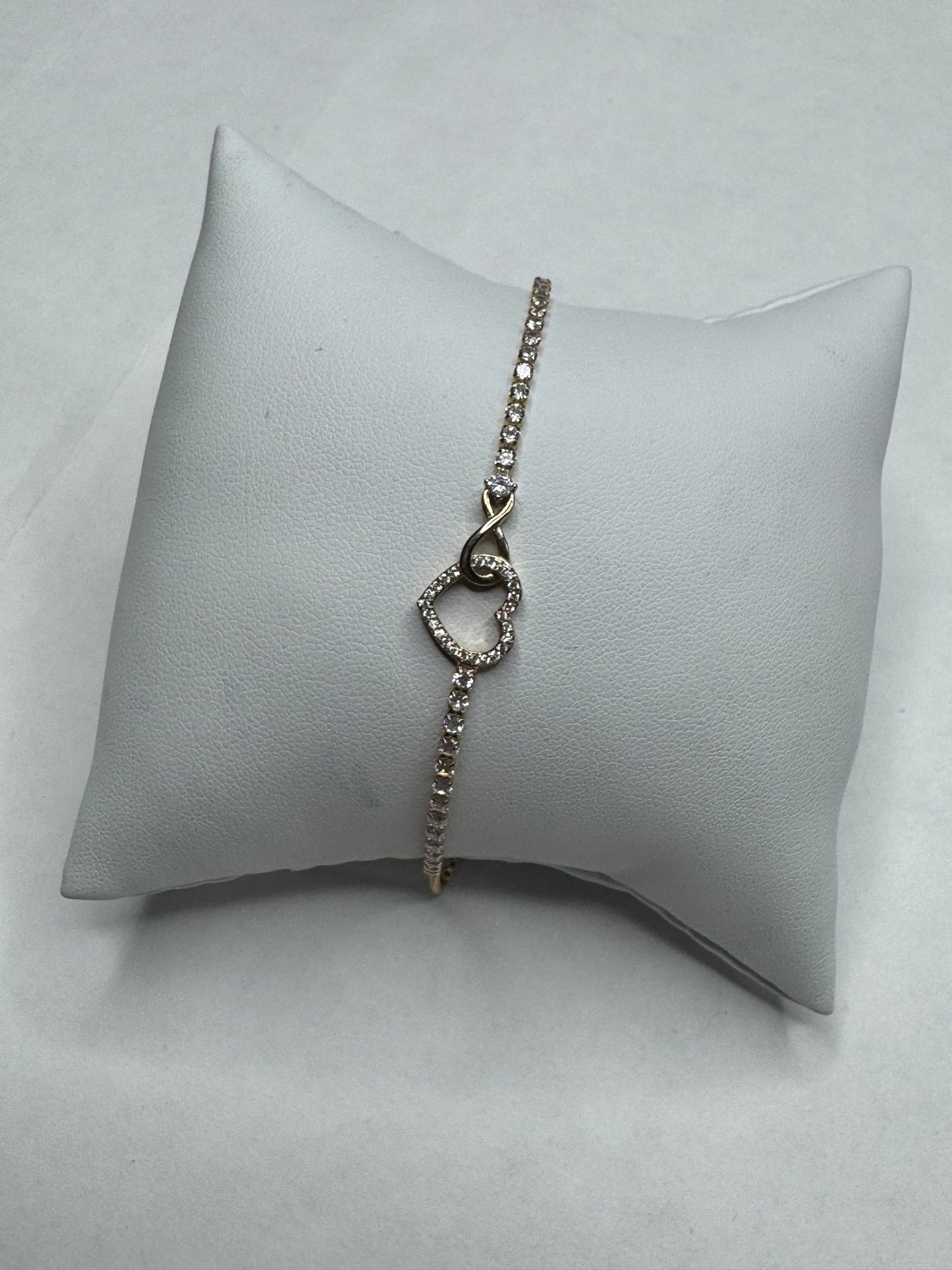 Infinity and heart bracelet- gold
