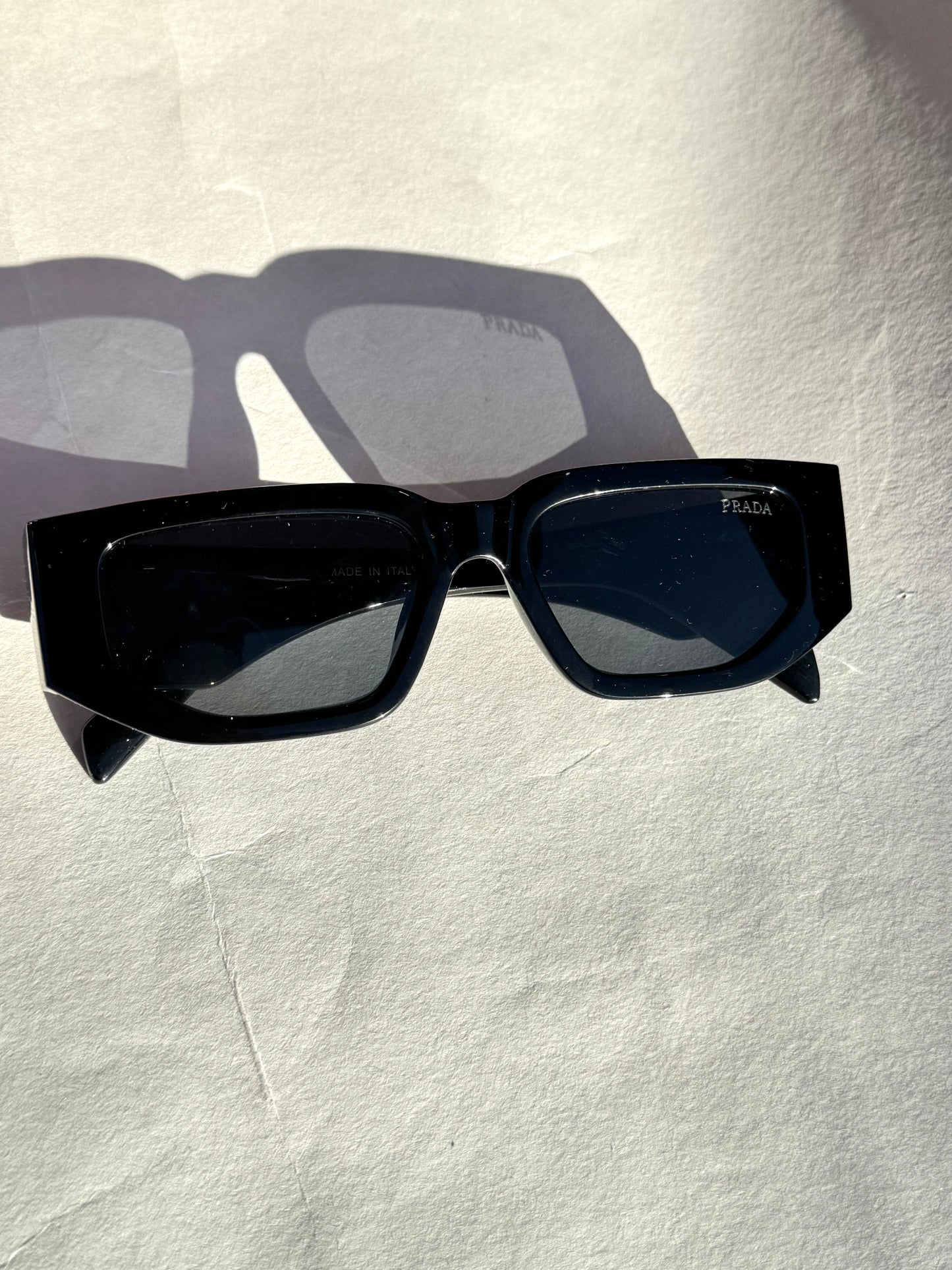 Phoebe sunglasses - black (No case)