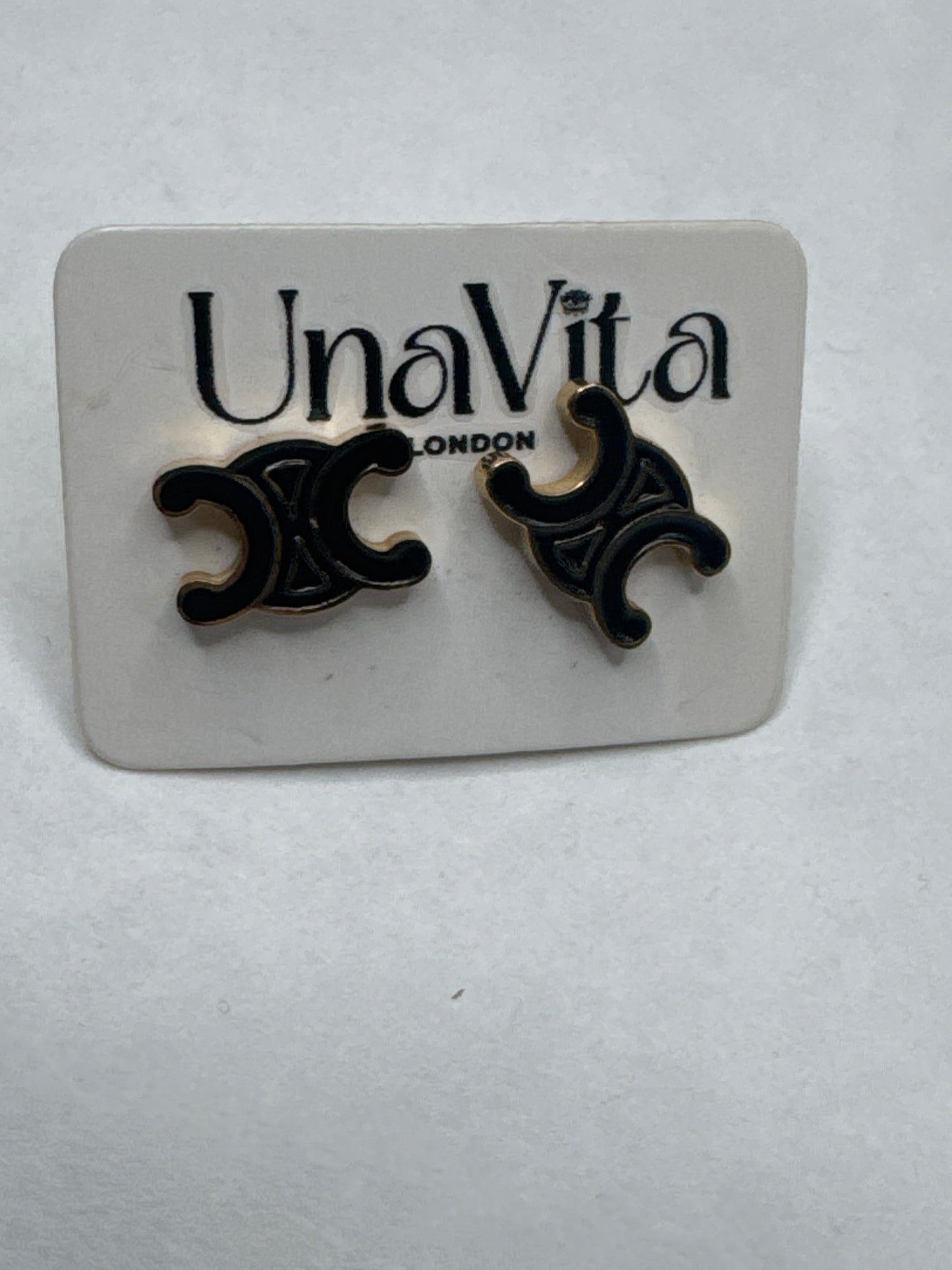 Cece studs - white or black