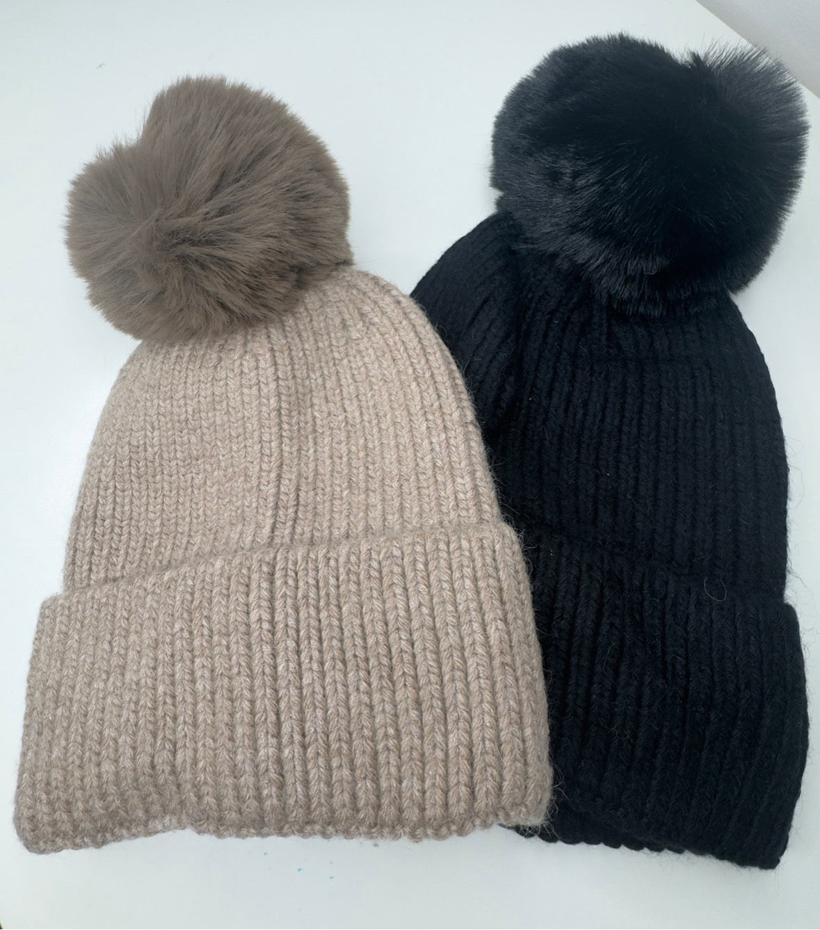 Cashmere pom-pom hats