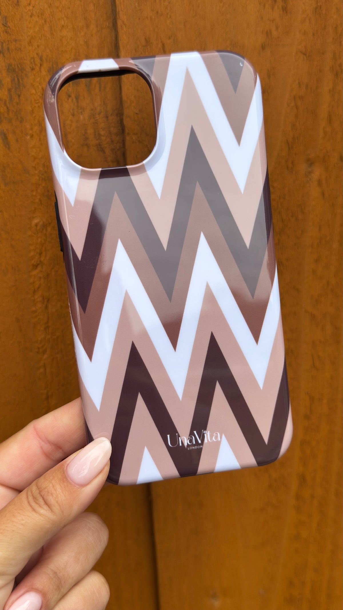 ‘Brown ZigZag’ phone case