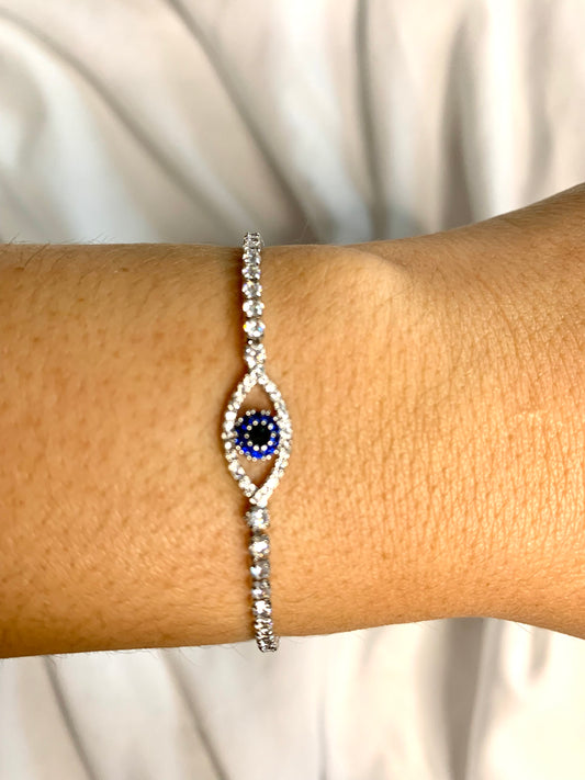 Dainty Evil Eye Bracelet