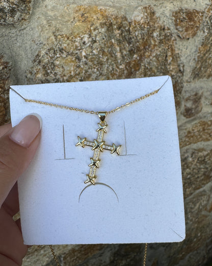 Kiss Diamond Gold Necklace