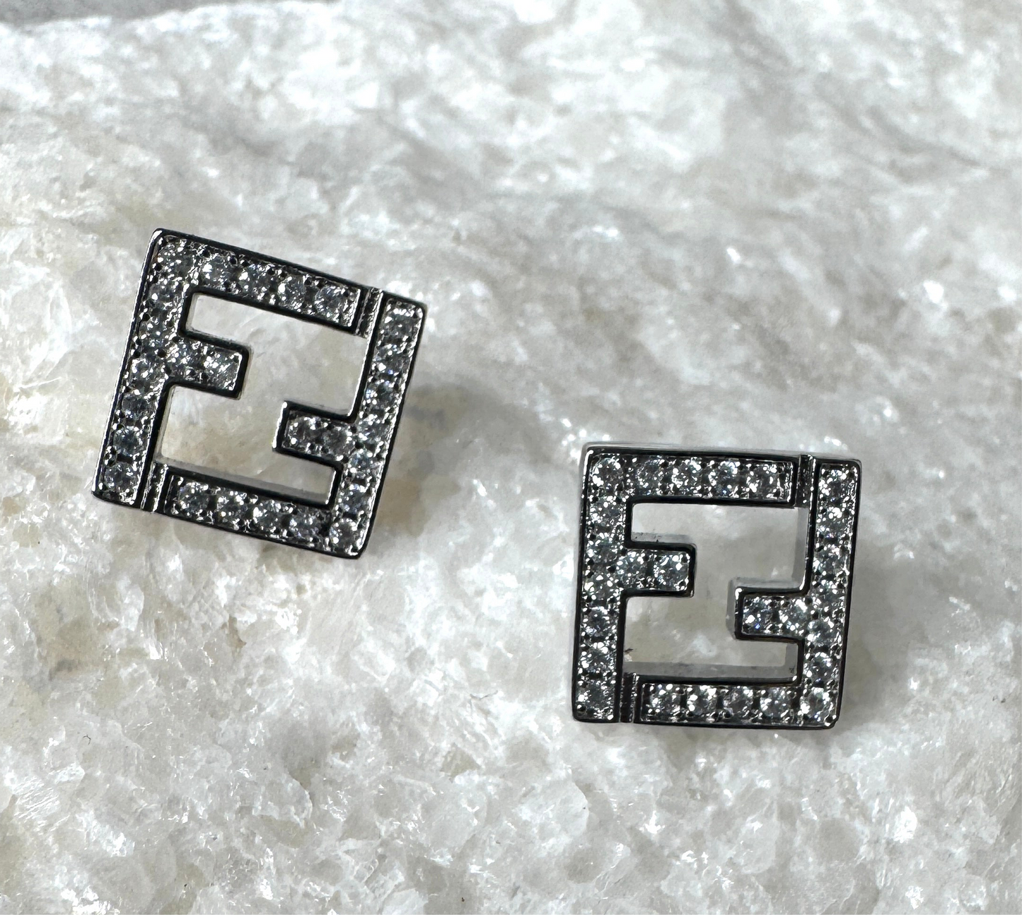 Fefe Square Studs -Silver