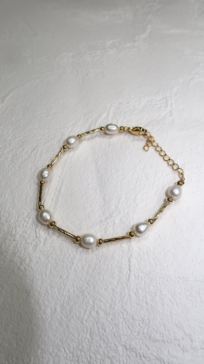 Freshwater Pearl Chain Bracelet - Gold or Silver