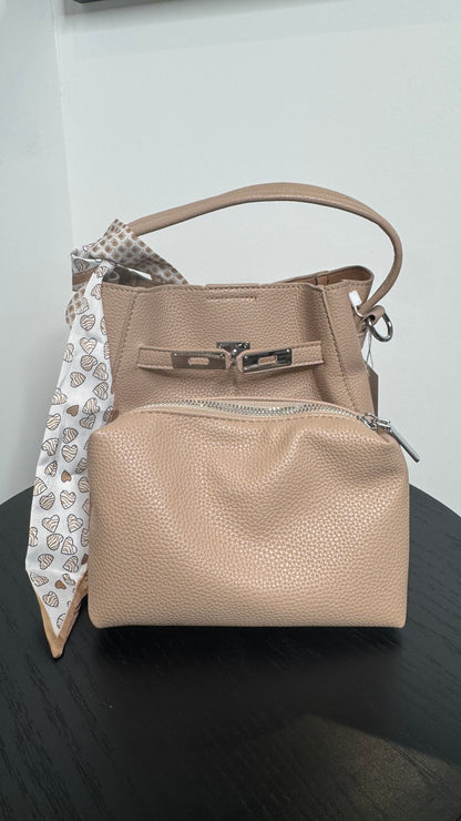 Chloe Bucket Bag - Beige