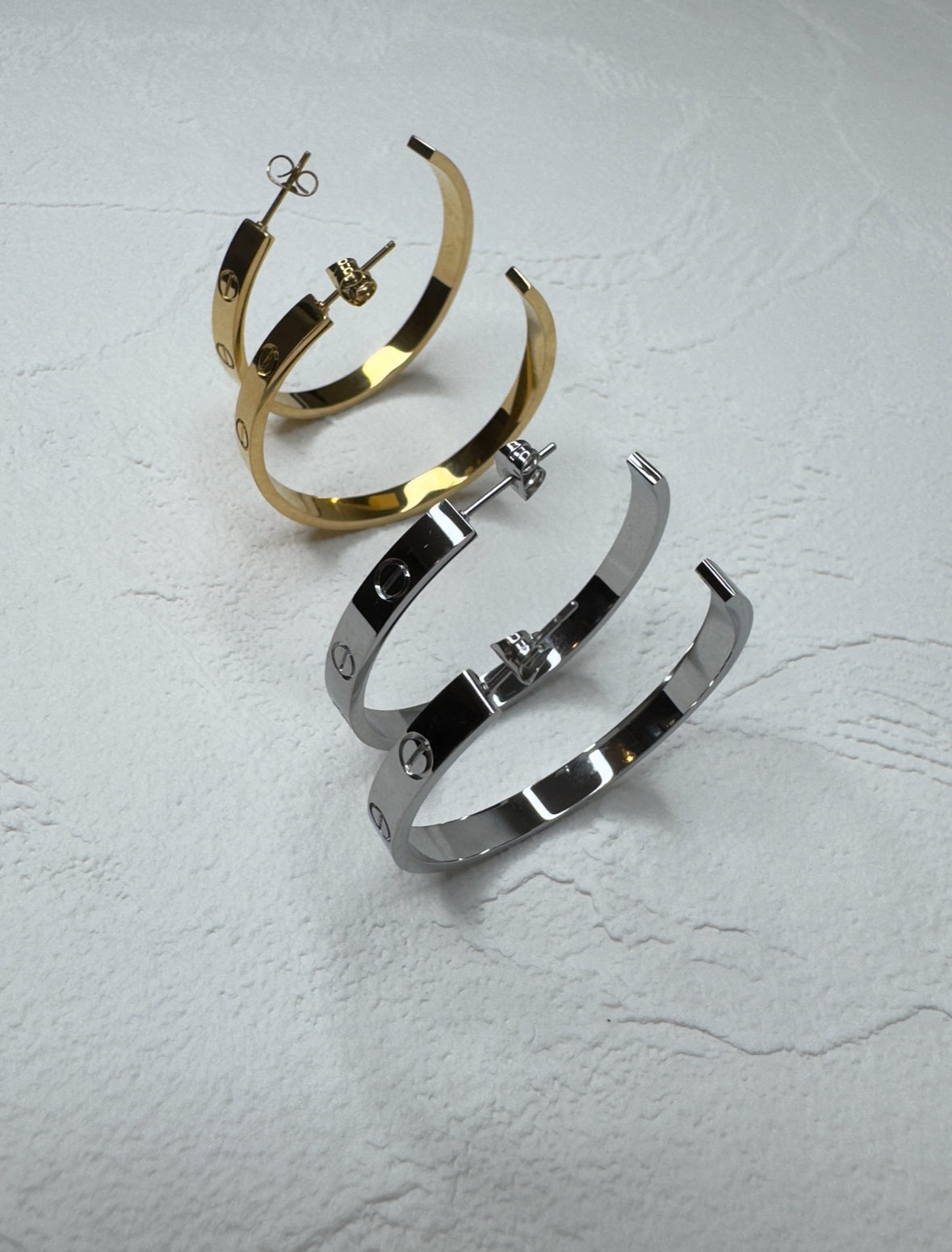 Large Chrissy Hoops - Gold & Silver