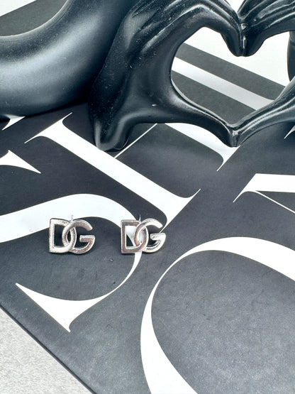 Daisy Studs - Gold & Silver