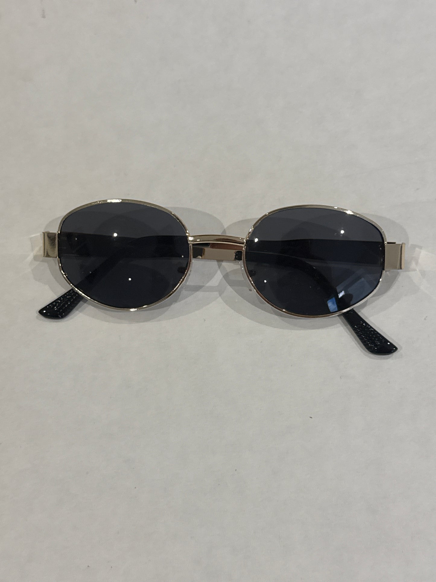Oval sunglasses black & gold