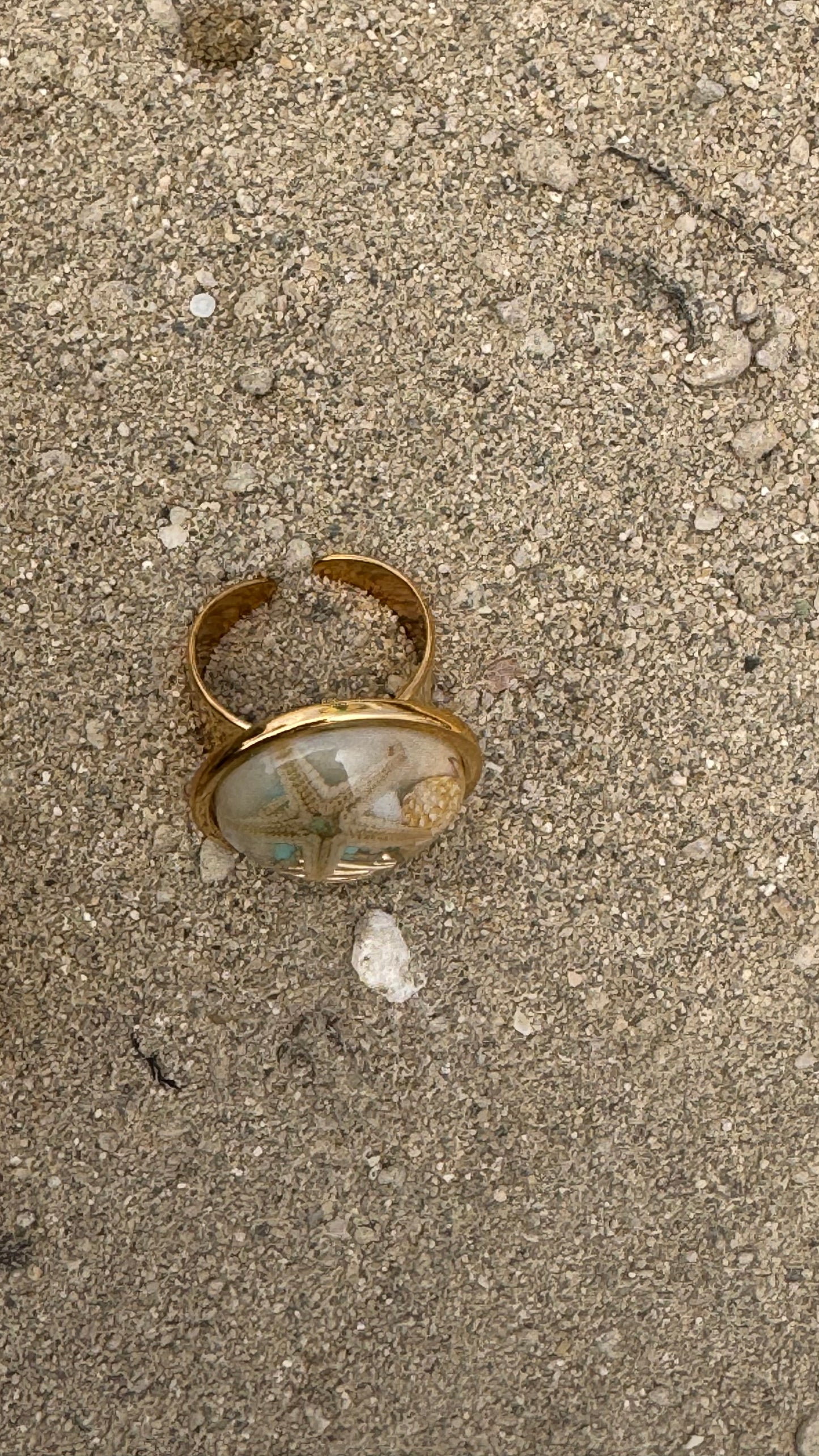 Adjustable starfish ring