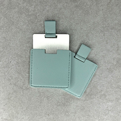 Personalised compact mirrors ￼