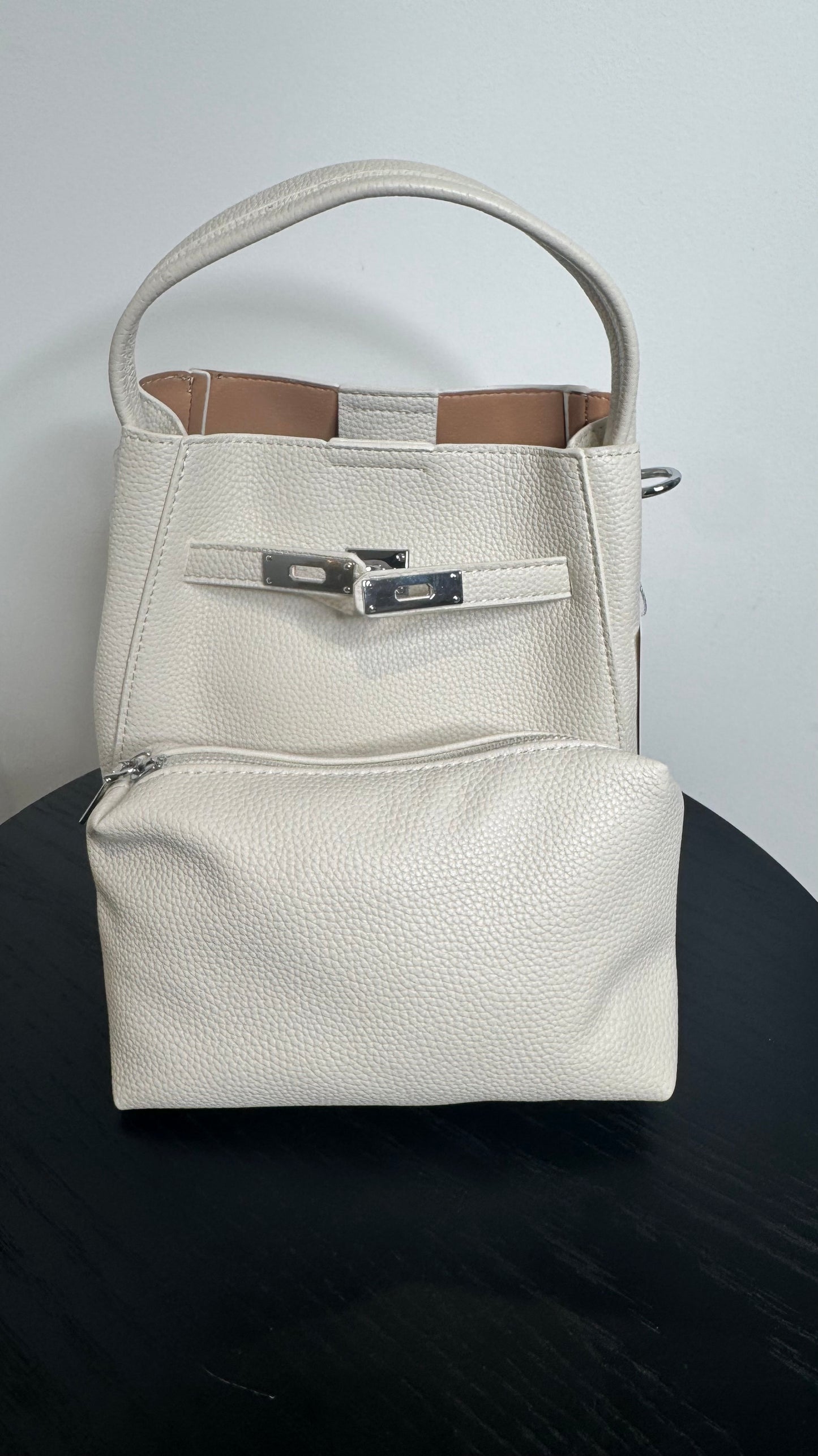 Chloe Bucket Bag - White