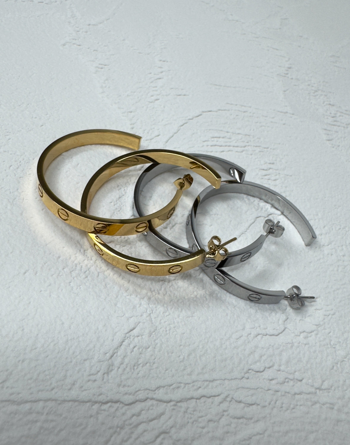 Large Chrissy Hoops - Gold & Silver