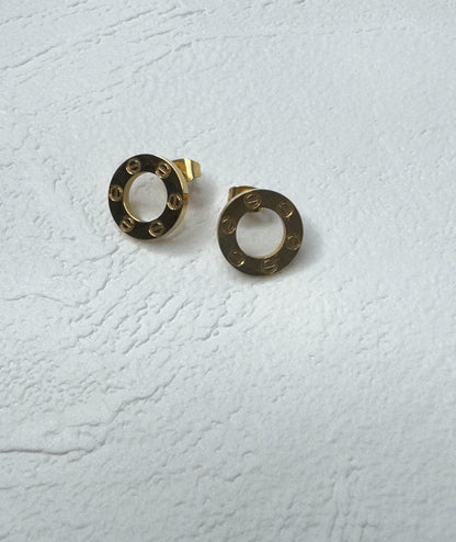 Carter Circle Studs Gold