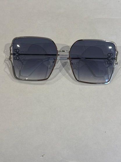 Louise blue and white sunglasses