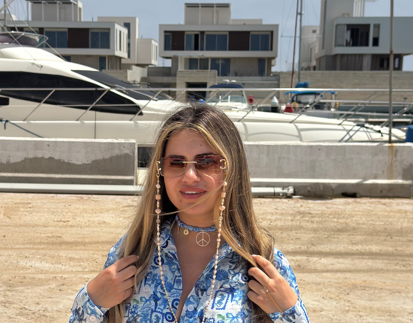 Circle sunglasses chain