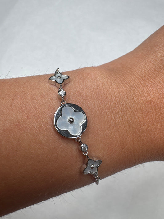 Flower silver bracelet