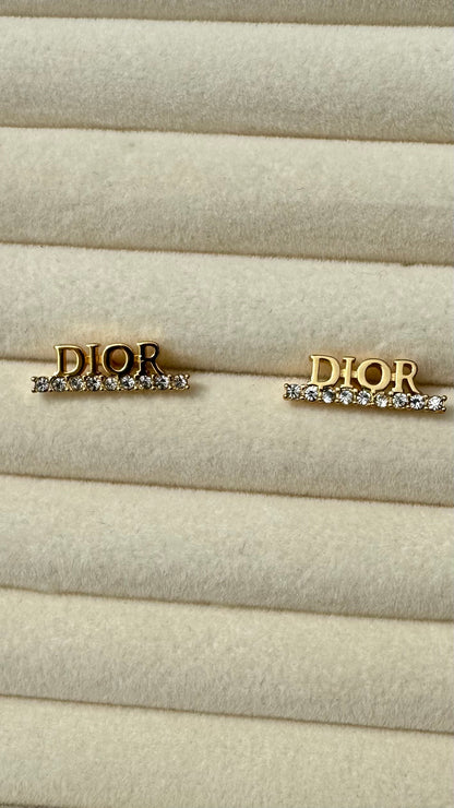 D Diamond Studs