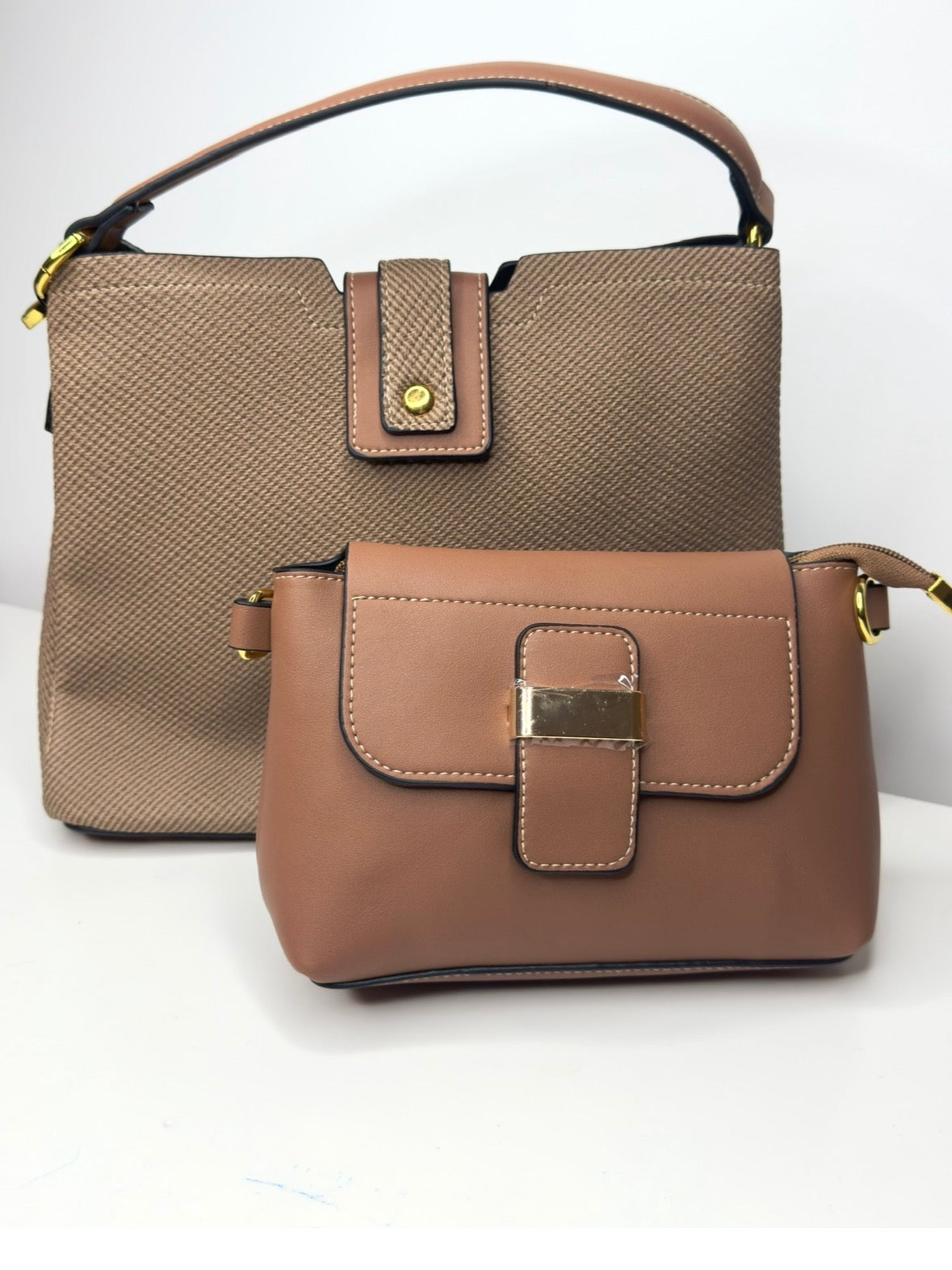 Aura bag - black or beige