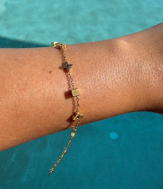 Mini Cube & Flower Bracelet