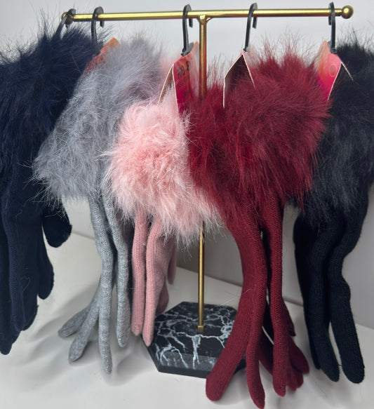 Faux fur gloves