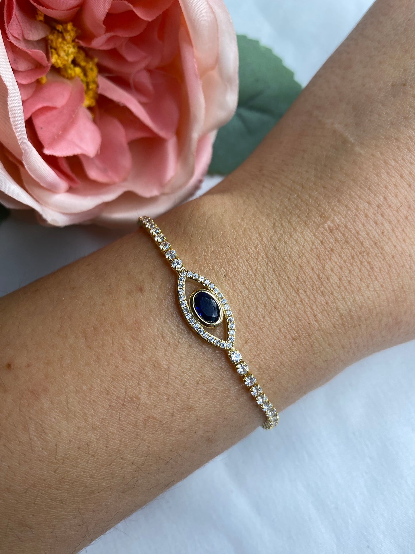 Diamond Blue Stone Bracelet